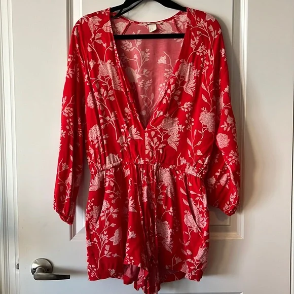 Red Floral Romper - Picture 2 of 4